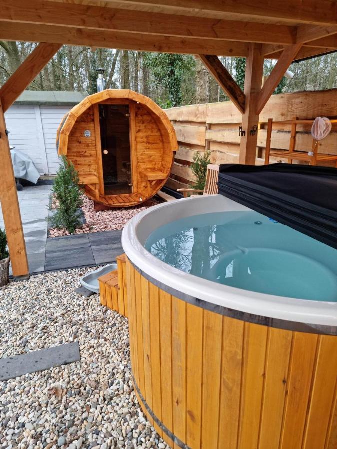 Chalet Harmony Prive Wellness Putten Extérieur photo
