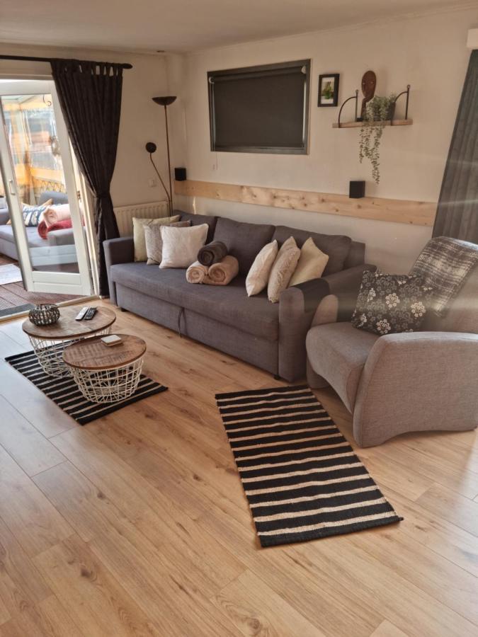 Chalet Harmony Prive Wellness Putten Extérieur photo